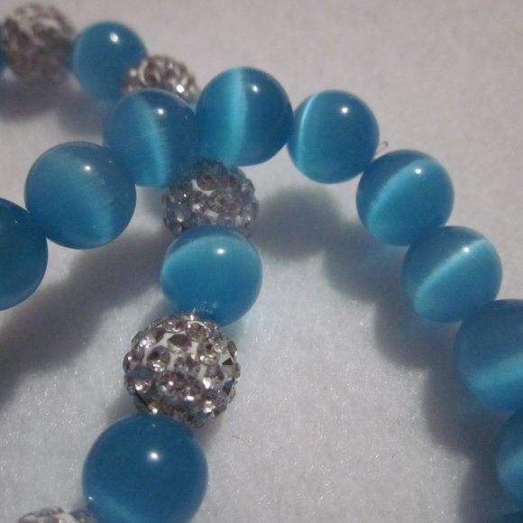 Handmade Blue & White/Clear Stretch Bracelet Set - Picture 3 of 5